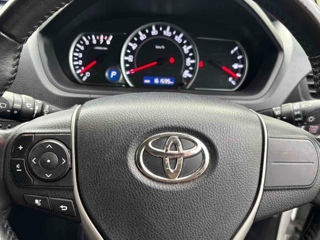 ヴォクシー ＺＳ　ＥＴＣ　バックカメラ　ナビ　ＴＶ　両側電動スライドドア　オートライト　ＬＥＤヘッドランプ　スマートキー　アイドリングストップ　電動格納ミラー　後席モニター　３列シート　ウォークスルー　ＣＶＴ（26枚目）