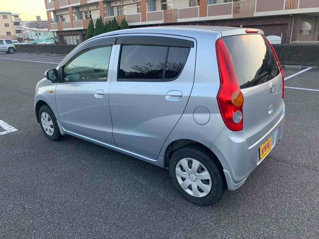 ミラ Ｌセレクション　キーレスエントリー　ＡＴ　盗難防止システム　ＣＤ　衝突安全ボディ　エアコン　パワーステアリング　パワーウィンドウ　運転席エアバッグ　助手席エアバッグ（12枚目）