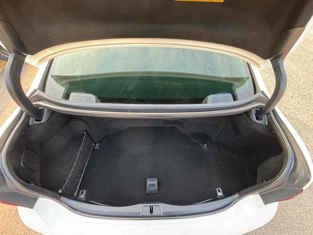 ＬＳ ＬＳ６００ｈ　Ｉパッケージ　４ＷＤ　ＥＴＣ　オートクルーズコントロール　バックカメラ　ナビ　アルミホイール　ＬＥＤヘッドランプ　サンルーフ　ＣＶＴ　シートエアコン　スマートキー　電動格納ミラー　電動リアゲート　盗難防止システム（17枚目）