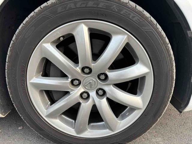 ＬＳ ＬＳ６００ｈ　Ｉパッケージ　４ＷＤ　ＥＴＣ　オートクルーズコントロール　バックカメラ　ナビ　アルミホイール　ＬＥＤヘッドランプ　サンルーフ　ＣＶＴ　シートエアコン　スマートキー　電動格納ミラー　電動リアゲート　盗難防止システム（18枚目）