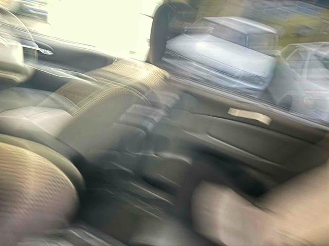 ご覧いただきありがとうございます♪気になったお車がありましたらお気軽にお電話をください♪