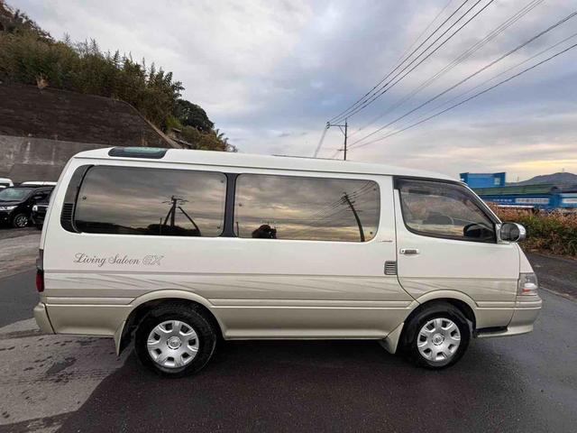 当店のお車をご覧いただきましてありがとうございます。お車についてのご質問やお見積りのご依頼、ご購入にあたってのご相談などお気軽にお問い合わせ下さい！