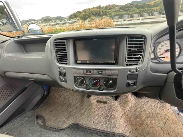 キャラバン 　ＥＴＣ　スライドドア　ＡＴ　アルミホイール　エアコン　パワーウィンドウ（3枚目）