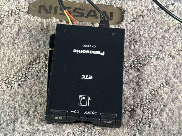 キャラバン 　ＥＴＣ　スライドドア　ＡＴ　アルミホイール　エアコン　パワーウィンドウ（4枚目）