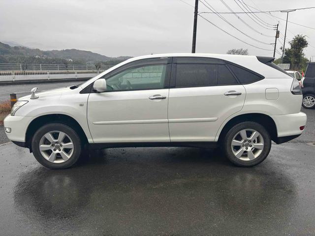 この度は当店のお車をご覧になっていただき、誠にありがとうございます。じっくり現車確認して頂けるよう、ご準備を致します！