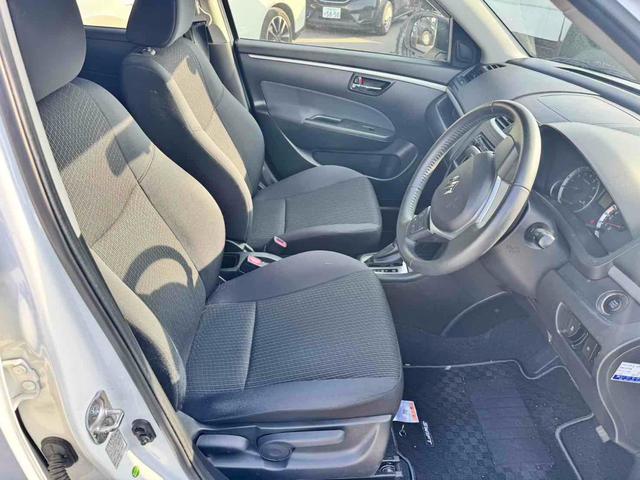 スイフト ＸＬ　アルミホイール　スマートキー　ＣＶＴ　盗難防止システム　衝突安全ボディ　ＡＢＳ　ＥＳＣ　エアコン　パワーステアリング（3枚目）