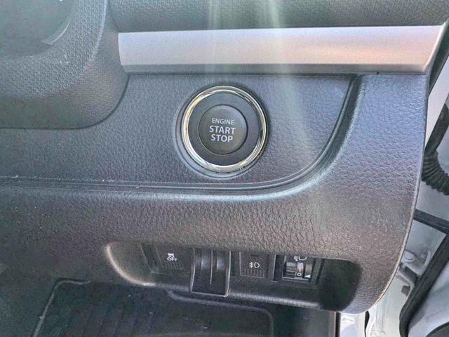 スイフト ＸＬ　アルミホイール　スマートキー　ＣＶＴ　盗難防止システム　衝突安全ボディ　ＡＢＳ　ＥＳＣ　エアコン　パワーステアリング（8枚目）