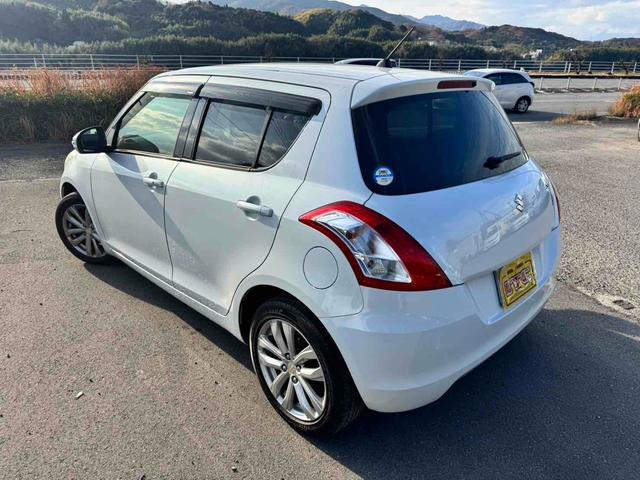 スイフト ＸＬ　アルミホイール　スマートキー　ＣＶＴ　盗難防止システム　衝突安全ボディ　ＡＢＳ　ＥＳＣ　エアコン　パワーステアリング（15枚目）