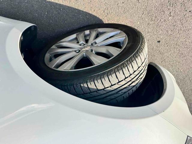 スイフト ＸＬ　アルミホイール　スマートキー　ＣＶＴ　盗難防止システム　衝突安全ボディ　ＡＢＳ　ＥＳＣ　エアコン　パワーステアリング（17枚目）