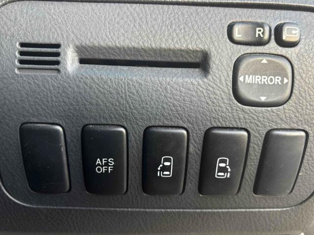 �w��ЂƂŃh�A�I�[�v���B�y�����A�N�V���������p���[�X���C�h�h�A�z���肪�ӂ������Ă��Ă��A�X�C�b�`�ЂƂŃX���C�h�h�A�����������������I�[�v�����܂��B