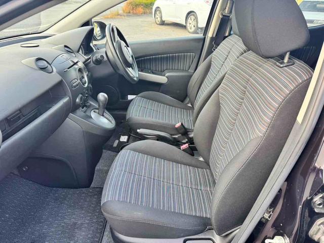 デミオ １３Ｃ　ＡＴ　衝突安全ボディ　ＡＢＳ　ＣＤ　エアコン　パワーステアリング　パワーウィンドウ（7枚目）