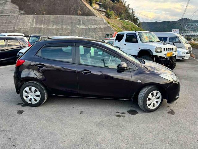 デミオ １３Ｃ　ＡＴ　衝突安全ボディ　ＡＢＳ　ＣＤ　エアコン　パワーステアリング　パワーウィンドウ（15枚目）