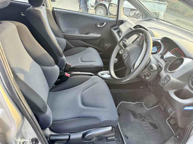 この度は当店のお車をご覧になっていただき、誠にありがとうございます。ぜひじっくりとご検討下さい。気軽にお問合せ・お見積りお待ちしております。