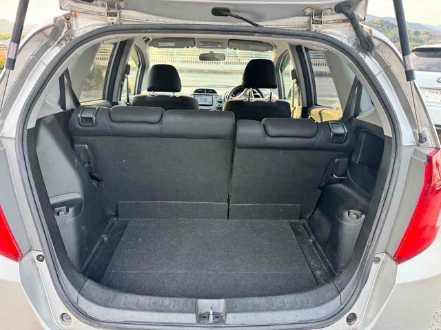 この度は当店のお車をご覧になっていただき、誠にありがとうございます。じっくり現車確認して頂けるよう、ご準備を致します！