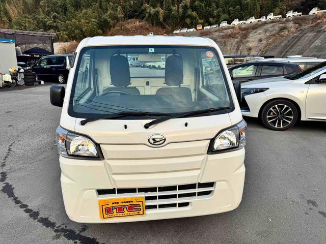 ハイゼットトラック スタンダード　４ＷＤ　軽トラック　ＡＴ　エアコン　運転席エアバッグ（8枚目）