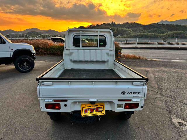ハイゼットトラック スタンダード　４ＷＤ　軽トラック　ＡＴ　エアコン　運転席エアバッグ（13枚目）