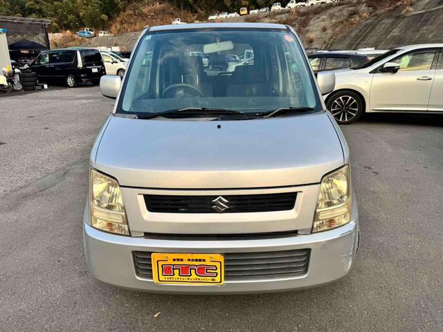 ワゴンＲ ＦＸ　ＭＴ　盗難防止システム　ＣＤ　アルミホイール　衝突安全ボディ　エアコン　パワーステアリング　パワーウィンドウ（9枚目）