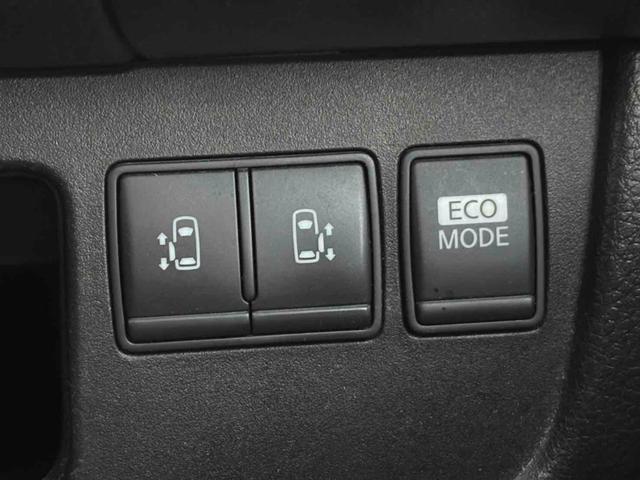 �����d���X���C�h�h�A�����I�^�]�Ȃ��{�^����ŊJ�\�ł������܂��B