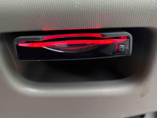 ムーヴ Ｘ　ナビ　ＴＶ　スマートキー　アイドリングストップ　ＣＶＴ　盗難防止システム　ＡＢＳ　ＣＤ　ＵＳＢ　ミュージックプレイヤー接続可　Ｂｌｕｅｔｏｏｔｈ　アルミホイール　衝突安全ボディ　エアコン（7枚目）