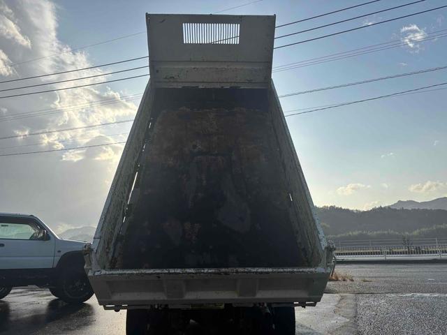 キャンター 全低床ダンプ　トラック　後輪ダブル　ＥＴＣ（7枚目）