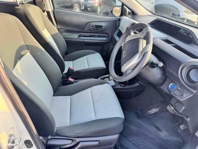 アクア Ｓ　ドライブレコーダー　ＥＴＣ　バックカメラ　ナビ　スマートキー　電動格納ミラー　ＣＶＴ　衝突安全ボディ　ＡＢＳ　ＥＳＣ　エアコン　パワーステアリング　パワーウィンドウ（6枚目）