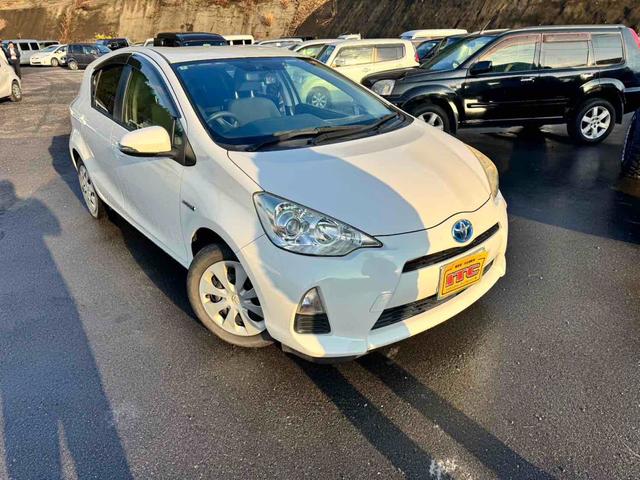 アクア Ｓ　ドライブレコーダー　ＥＴＣ　バックカメラ　ナビ　スマートキー　電動格納ミラー　ＣＶＴ　衝突安全ボディ　ＡＢＳ　ＥＳＣ　エアコン　パワーステアリング　パワーウィンドウ（11枚目）