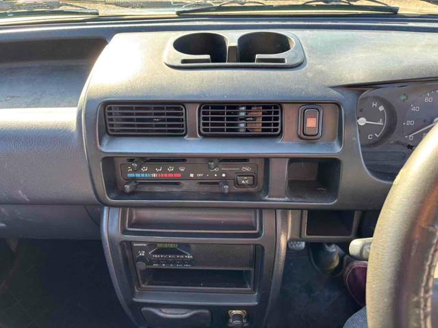 ハイゼットトラック ジャンボ　４ＷＤ　ＭＴ　アルミホイール　エアコン　パワーステアリング（13枚目）