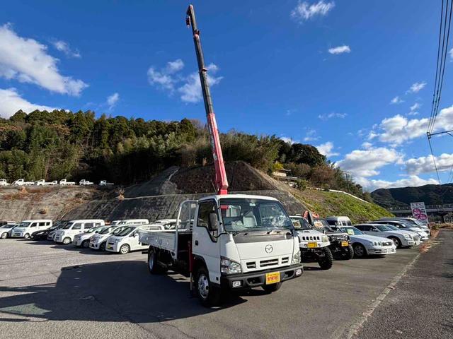 タイタントラック 　ＭＴ　後輪ダブル　電動格納ミラー　エアコン　運転席エアバッグ（5枚目）