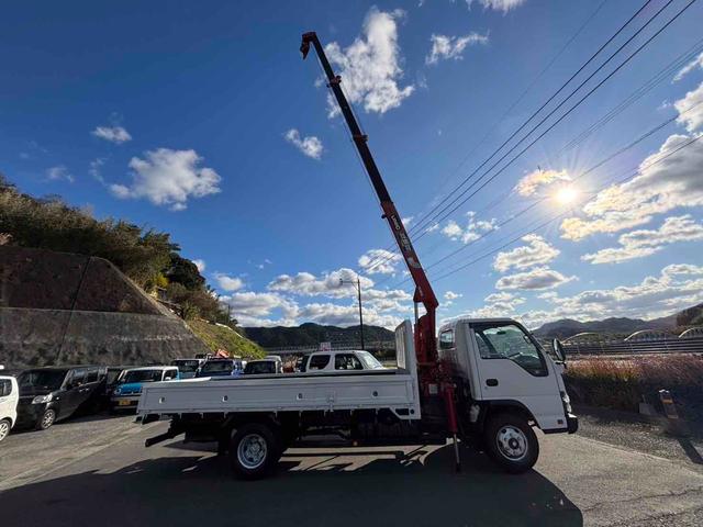 タイタントラック 　ＭＴ　後輪ダブル　電動格納ミラー　エアコン　運転席エアバッグ（6枚目）