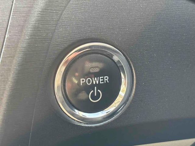 �L�[���g�т��Ă��邾���ŁA�G���W���̎n�����\�ȑ����ł��B�v�b�V���X�^�[�g�ł��̂ŃG���W���̎n�����{�^�������������ł�