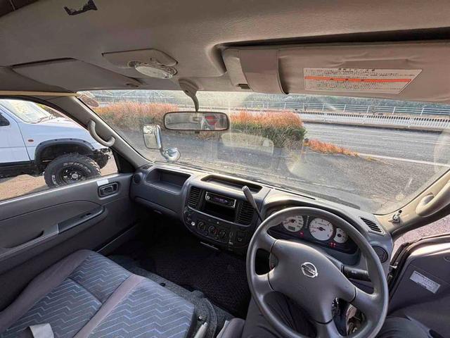 キャラバン 　福祉車輌　スライドドア　キーレスエントリー　ＡＴ　エアコン（2枚目）