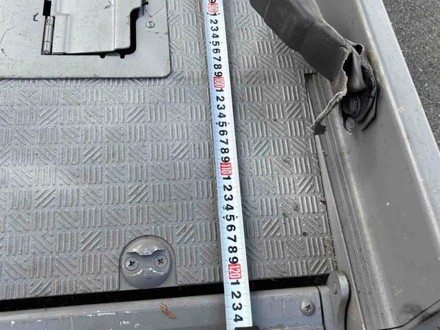 キャラバン 　福祉車輌　スライドドア　キーレスエントリー　ＡＴ　エアコン（24枚目）