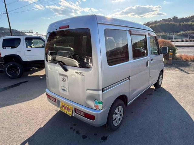 ハイゼットカーゴ クルーズ　ＡＴ　ナビ　ＴＶ　両側スライドドア　電動格納ミラー　エアコン　パワーウィンドウ　運転席エアバッグ　ＣＤ（7枚目）