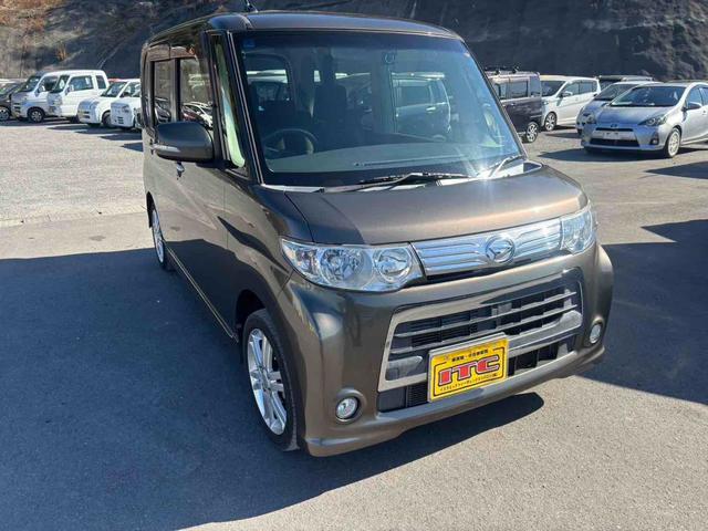 タント カスタムＲＳ　ドライブレコーダー　ＥＴＣ　電動スライドドア　ナビ　ＴＶ　ＨＩＤ　スマートキー　アイドリングストップ　ベンチシート　ＣＶＴ　盗難防止システム　ＡＢＳ　ＣＤ　ＵＳＢ　ミュージックプレイヤー接続可（12枚目）