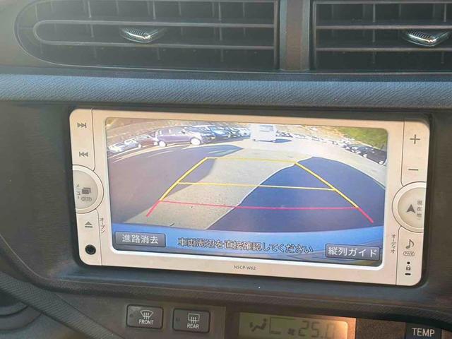 アクア Ｇ　バックカメラ　ＴＶ　アルミホイール　ヘッドライトウォッシャー　スマートキー　電動格納ミラー　ＣＶＴ　衝突安全ボディ　ＡＢＳ　ＥＳＣ　ＣＤ　Ｂｌｕｅｔｏｏｔｈ　エアコン　パワーステアリング（4枚目）