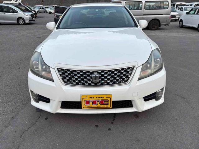 クラウン アスリート　ドライブレコーダー　ＥＴＣ　オートクルーズコントロール　バックカメラ　ＴＶ　アルミホイール　ＨＩＤ　ＡＴ　スマートキー　電動格納ミラー　盗難防止システム　パワーシート　ＣＤ　ＤＶＤ再生　ＵＳＢ（12枚目）