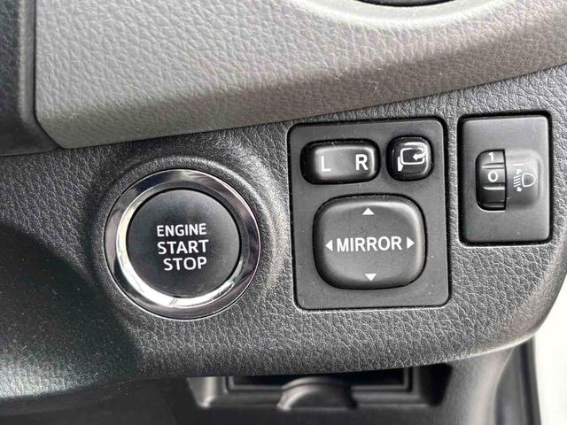 ヴィッツ Ｆ　ＥＴＣ　ナビ　ＴＶ　スマートキー　アイドリングストップ　電動格納ミラー　ＣＶＴ　衝突安全ボディ　ＡＢＳ　ＥＳＣ　ＣＤ　ミュージックプレイヤー接続可　Ｂｌｕｅｔｏｏｔｈ　エアコン　パワーステアリング（5枚目）