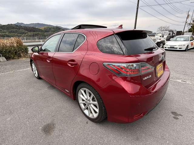 ＣＴ ２００ｈ　バージョンＬ　ムーンルーフ　ナビ／バックカメラ　ドライブレコーダー　ＥＴＣ（6枚目）