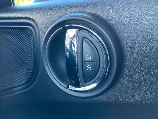 MINI クロスオーバー バッキンガム ドライブレコーダー バックカメラ ナビ オートクルーズコントロール 衝突被害軽減システム オートライト LEDヘッドランプ ヘッドライトウォッシャー スマートキー 電動格納ミラー AT(45枚目)