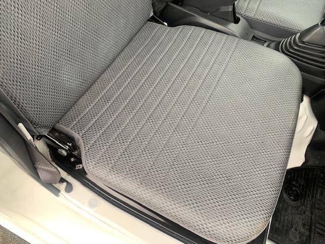ハイゼットトラック スタンダードＳＡＩＩＩｔ　５ＭＴ　６６６０キロ　禁煙車　衝突軽減ブレーキ　レーンキープアシスト　ＥＳＣ　エアコン　パワーステアリング　運転席エアバッグ（23枚目）