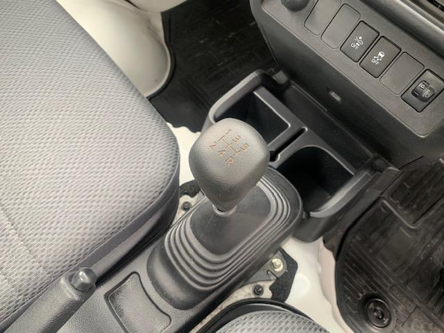 ハイゼットトラック スタンダードＳＡＩＩＩｔ　５ＭＴ　６６６０キロ　禁煙車　衝突軽減ブレーキ　レーンキープアシスト　ＥＳＣ　エアコン　パワーステアリング　運転席エアバッグ（27枚目）