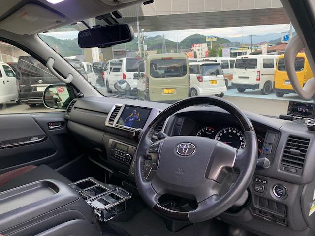 ハイエースバン スーパーＧＬ　ダークプライム　ＲＥＣＡＲＯシート　運転席　助手席　ベットキット　セカンドテーブルＬＥＤヘッドライト　スマートキー　プッシュスタート　助手席エアバック　アルパイン８インチナビ　ＥＴＣ　フリップダウンモニター（16枚目）