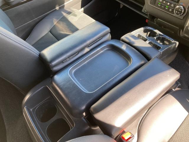 ハイエースバン スーパーGL ダークプライムII レガンスフロントエアロ ギブソンサイドリアバンパー エムテクノバットフェイスボンネット バックギャモン20インチAW ローダウン LEDテールランプ ディーゼルターボ(34枚目)