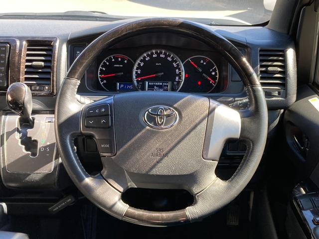 ハイエースバン スーパーGL ダークプライムII レガンスフロントエアロ ギブソンサイドリアバンパー エムテクノバットフェイスボンネット バックギャモン20インチAW ローダウン LEDテールランプ ディーゼルターボ(35枚目)