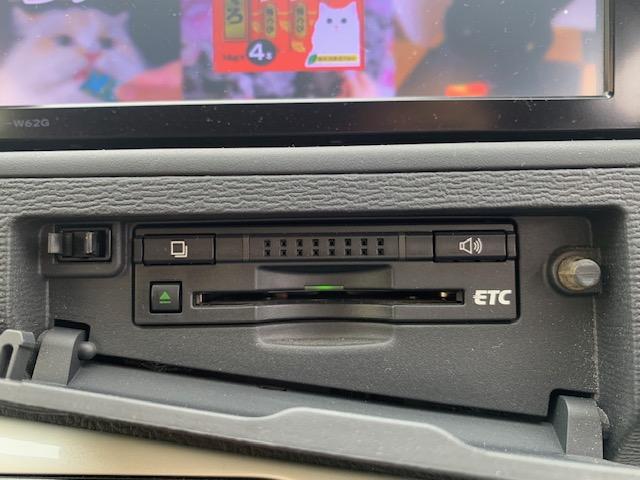 �������H��e��L�����H�������p�̕��ɂ͕K���i�ɂȂ����d�s�b�ł��I�d�s�b�̂����p�ŗl�X�Ȋ������K������܂��̂ł��ꂵ�������ł��ˁI���o�������X�}�[�g�ɉ��o���Ă���閼�e���Ƃ������Ƃ���ł��傤���I