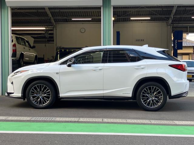 ＲＸ ＲＸ４５０ｈ　Ｆスポーツ　純正ナビ　フルセグテレビ　ヘッドアップディスプレイ　パドルシフト　バックカメラ　ＥＴＣ　衝突被害軽減システム　サンルーフ　シートヒーター（13枚目）