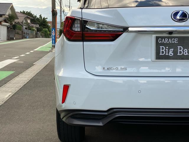 ＲＸ ＲＸ４５０ｈ　Ｆスポーツ　純正ナビ　フルセグテレビ　ヘッドアップディスプレイ　パドルシフト　バックカメラ　ＥＴＣ　衝突被害軽減システム　サンルーフ　シートヒーター（17枚目）