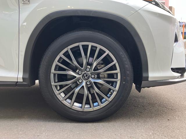 ＲＸ ＲＸ４５０ｈ　Ｆスポーツ　純正ナビ　フルセグテレビ　ヘッドアップディスプレイ　パドルシフト　バックカメラ　ＥＴＣ　衝突被害軽減システム　サンルーフ　シートヒーター（23枚目）