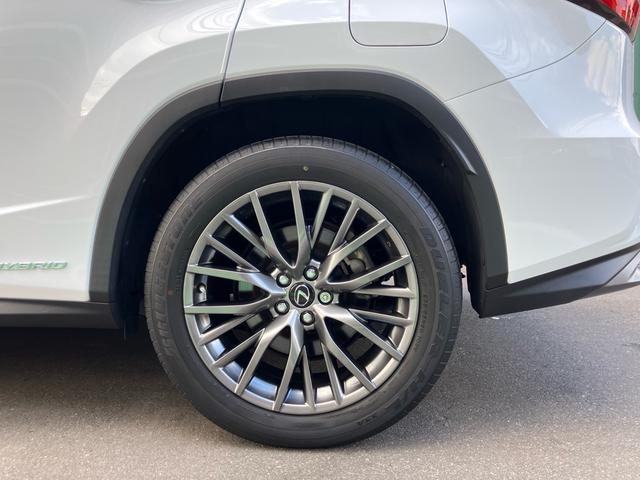 ＲＸ ＲＸ４５０ｈ　Ｆスポーツ　純正ナビ　フルセグテレビ　ヘッドアップディスプレイ　パドルシフト　バックカメラ　ＥＴＣ　衝突被害軽減システム　サンルーフ　シートヒーター（26枚目）