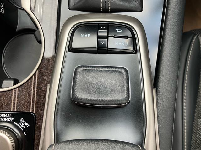 ＲＸ ＲＸ４５０ｈ　Ｆスポーツ　純正ナビ　フルセグテレビ　ヘッドアップディスプレイ　パドルシフト　バックカメラ　ＥＴＣ　衝突被害軽減システム　サンルーフ　シートヒーター（37枚目）